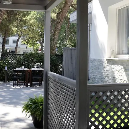 Leo 62 Guest house 3*